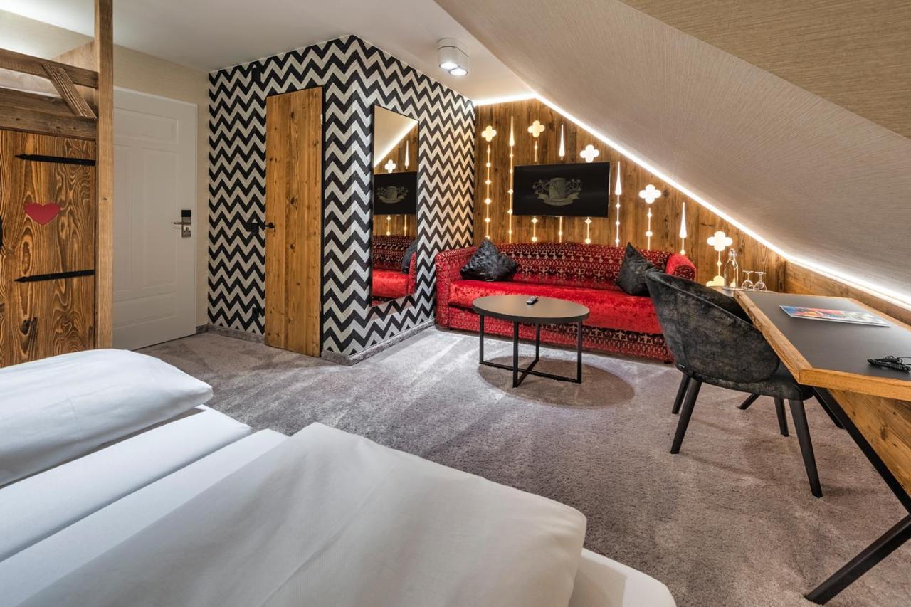 Hotel Schaefflerwirt Ашхайм Екстериор снимка