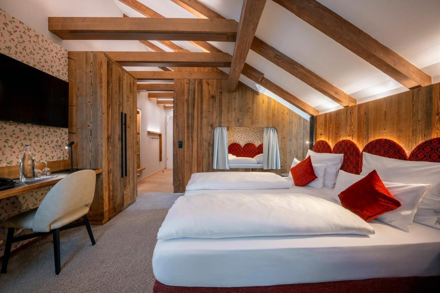 Hotel Schaefflerwirt Ашхайм Екстериор снимка